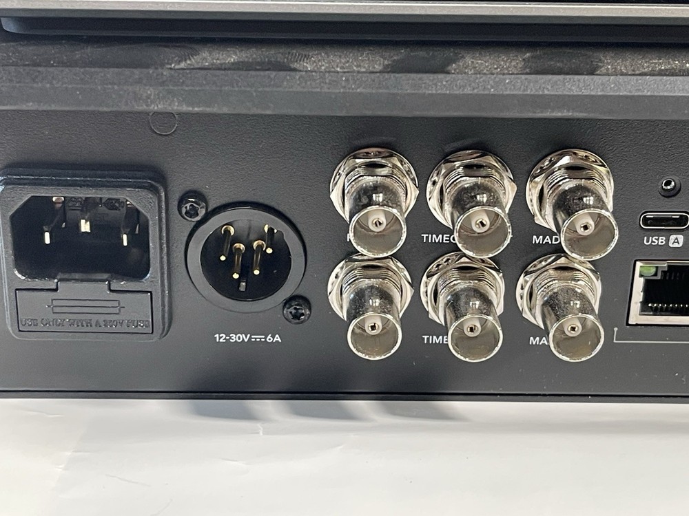 Blackmagic Design ATEM Television Studio HD8