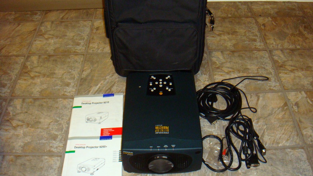 Proxima 9250+ Desktop LCD Video Projector w/ Rolling Case Cables Remote Guide