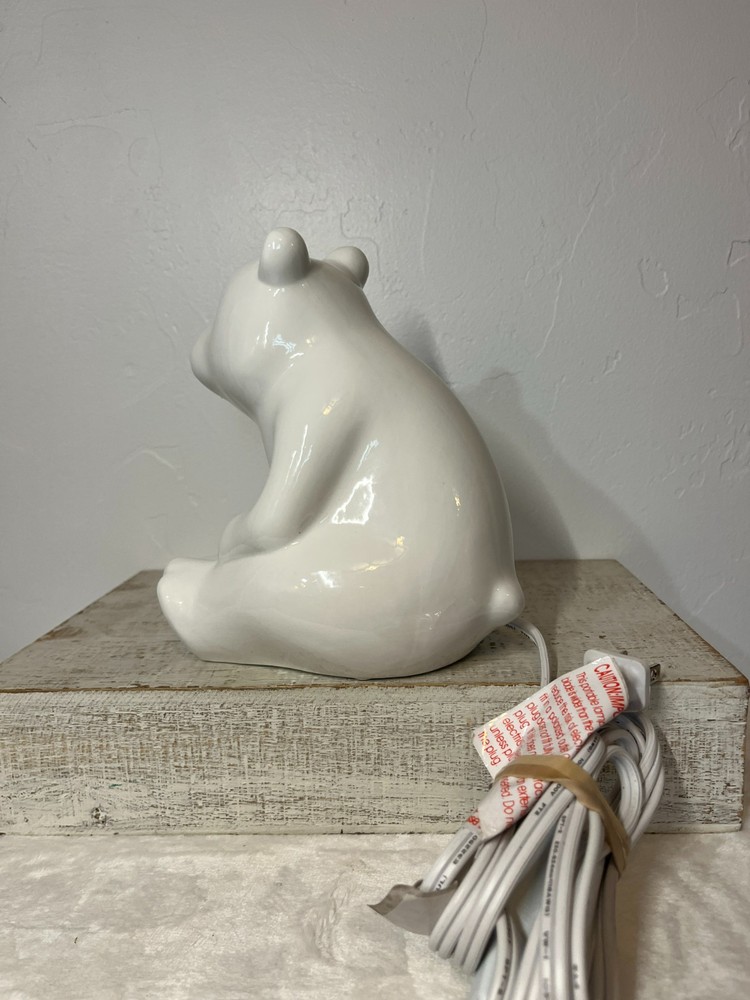 Target Pillowfort White Polar Bear Decor Night Light Ceramic Table Lamp 6 1/2"
