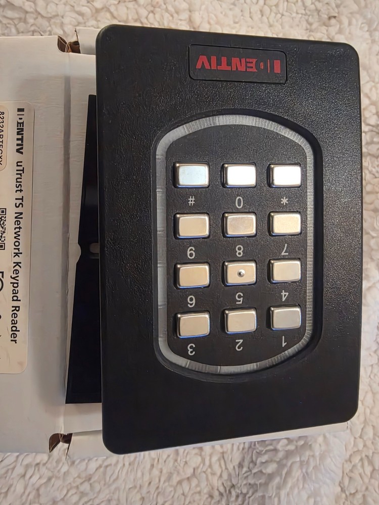 Identiv uTrust TS Wall Switch Keypad Reader (A-13)