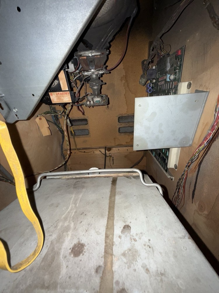 MS PAC-MAN ARCADE MIDWAY 1981 MACHINE