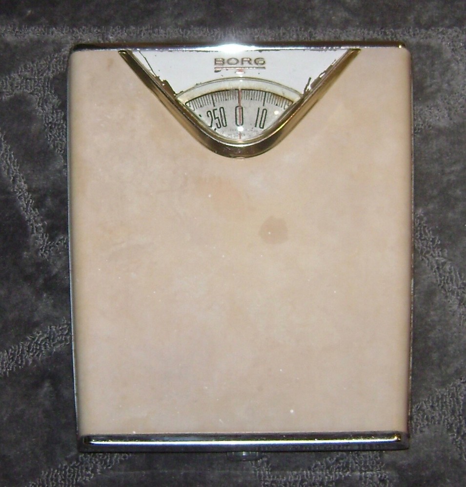 Vintage Borg Bathroom Scale Magnifying Bubble MCM Works - Accurate
