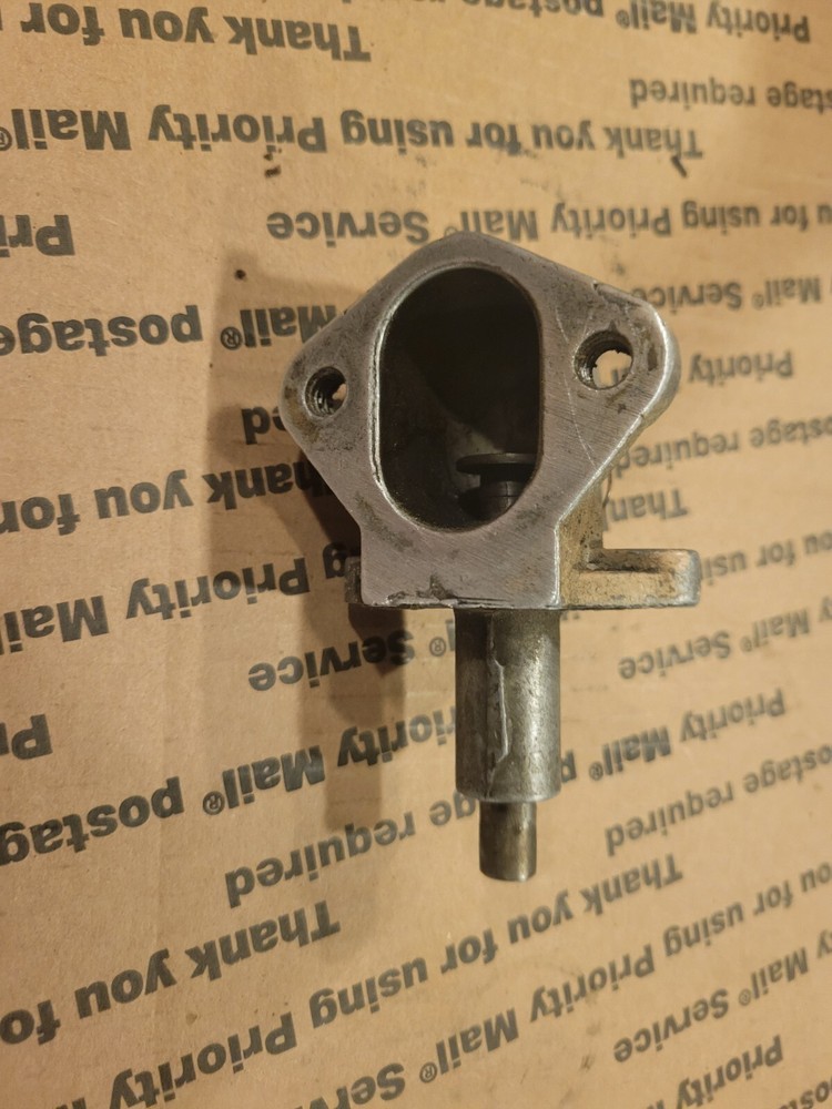 Wisconsin Fuel Pump Adapter VH4D VF4D