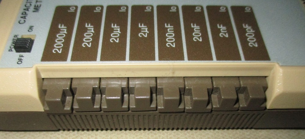 BK Precision Dynascan Corporation Capacitance Meter, Model 810 Test Instruments