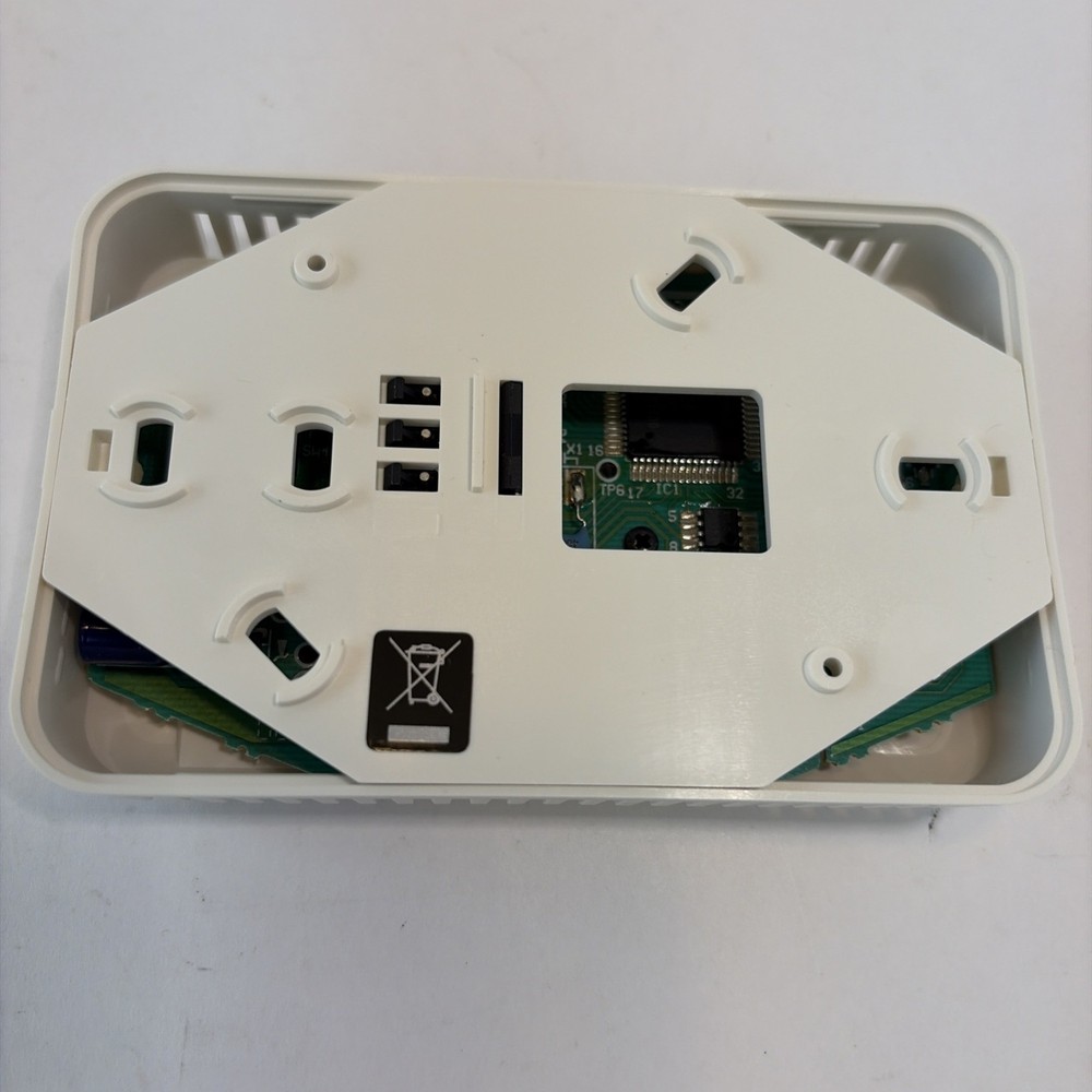New Carrier Non-Programmable Heat Pump Base Digital Thermostat, Unit Only