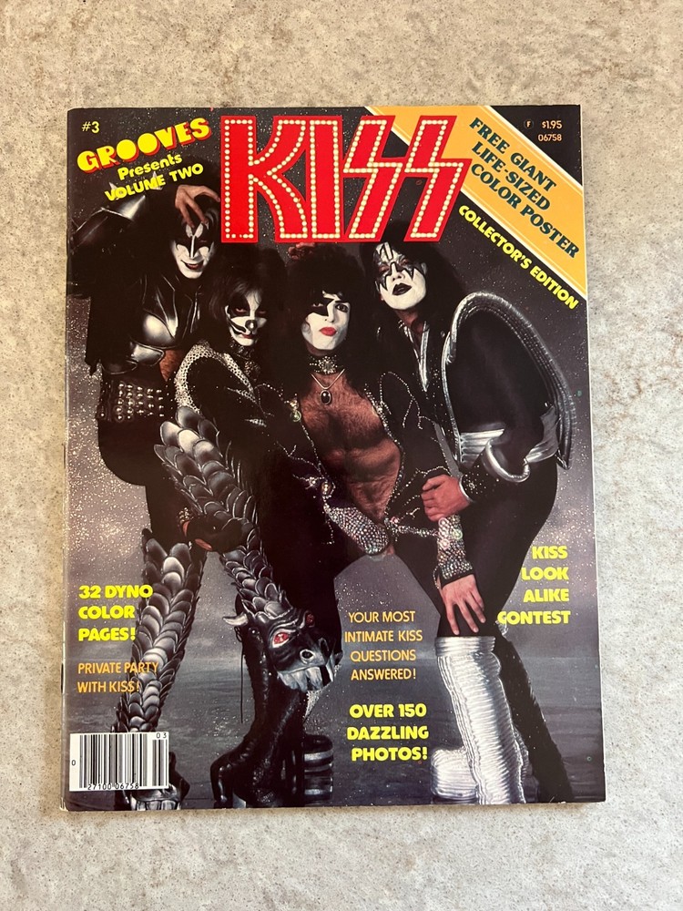 KISS Grooves Magazine Volume 2/#3 w/poster attached