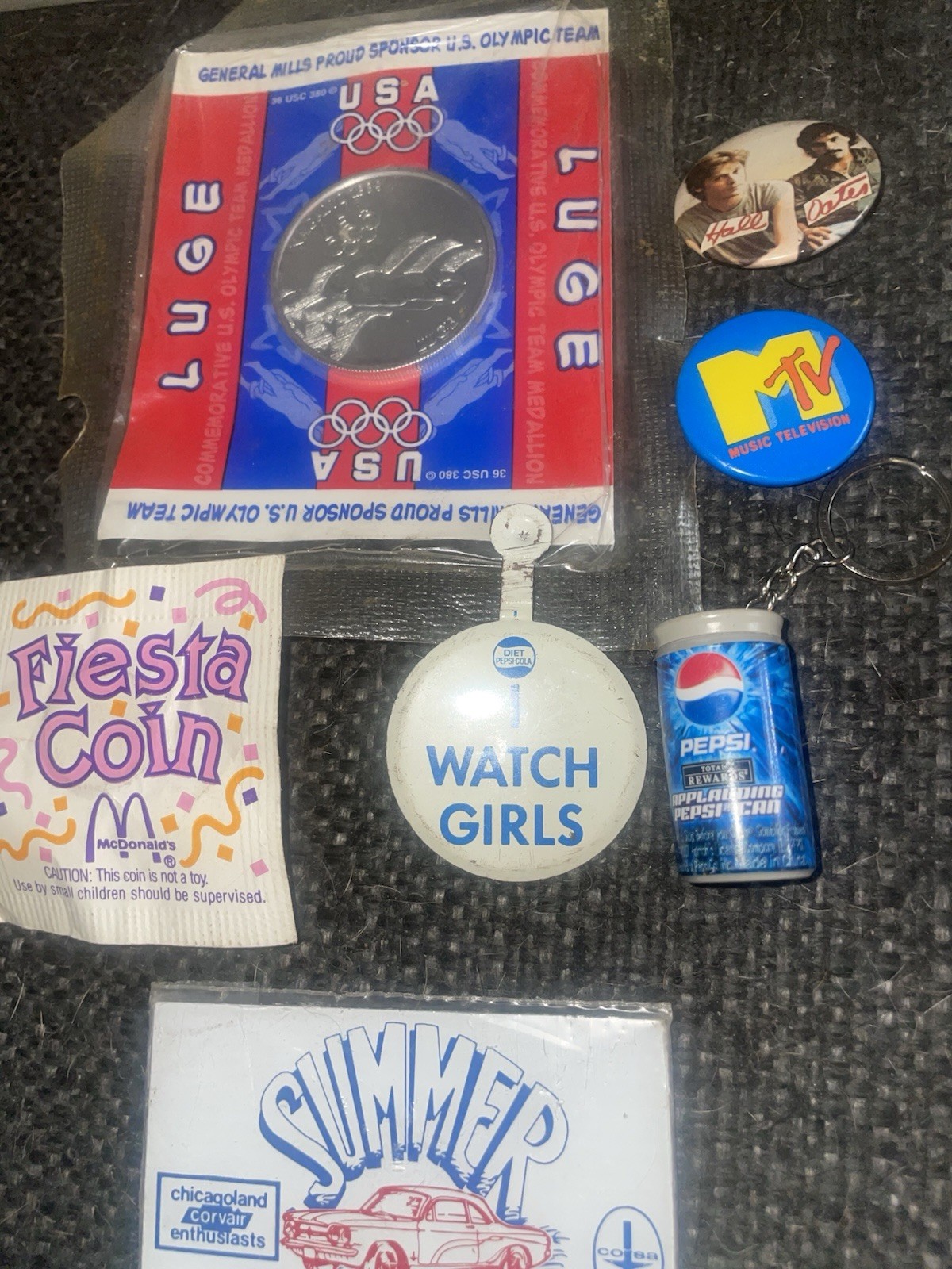 (59) Vintage Pin And Item Assortment/ Politics & Misc Advertisement