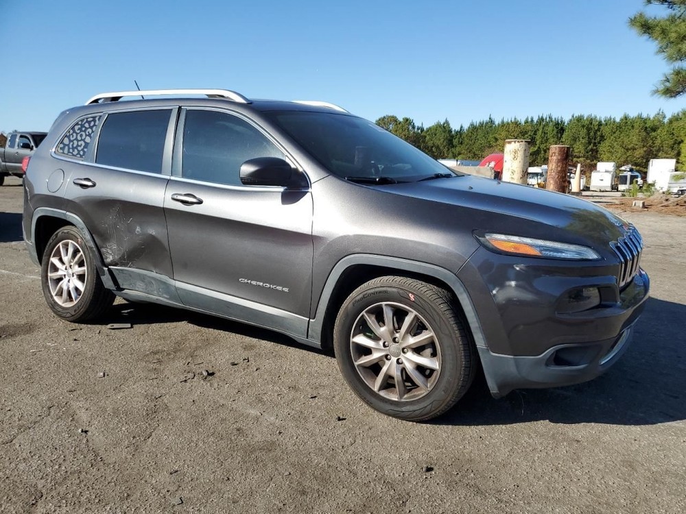 CHEROKEE 2015 Glove Box 4947577