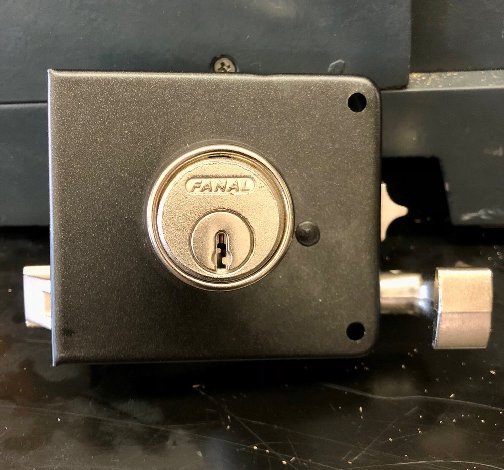 FANAL Lock Rimlock Deadbolt Square Lockset Mexico - Left philips