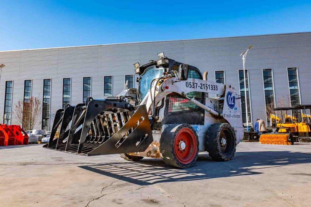 72" Rake Root Clam Grapple with Teeth Attachment Bobcat Skid Steer