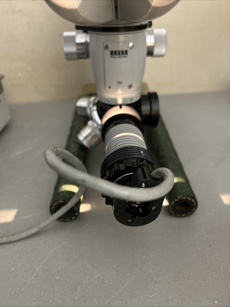 Carl Zeiss OPMI HP-1 microscope