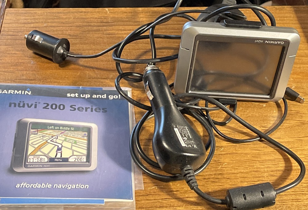 Garmin Nüvi 200 Series Navigation System works