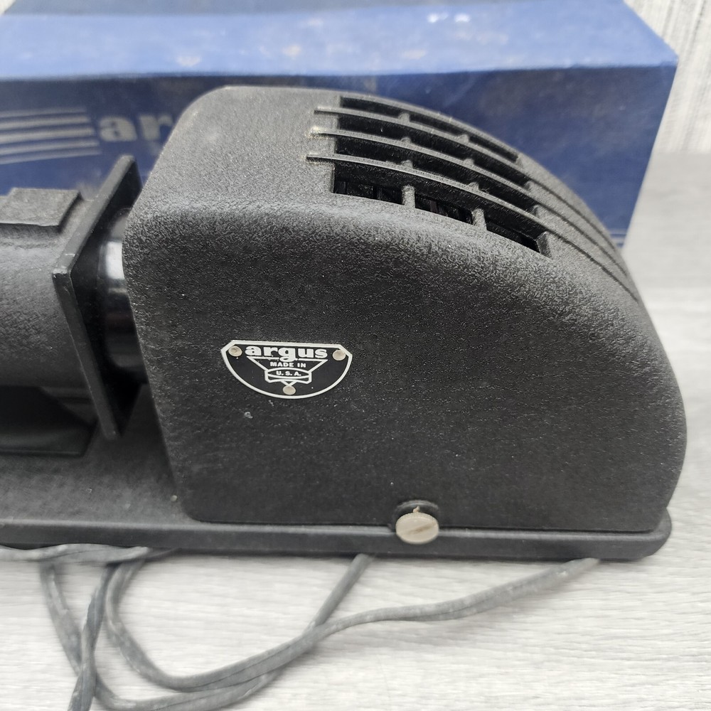 Vintage Argus 100 Watt Slide Projector