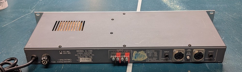 Symetrix A-220 - Rack Mount Studio Amp