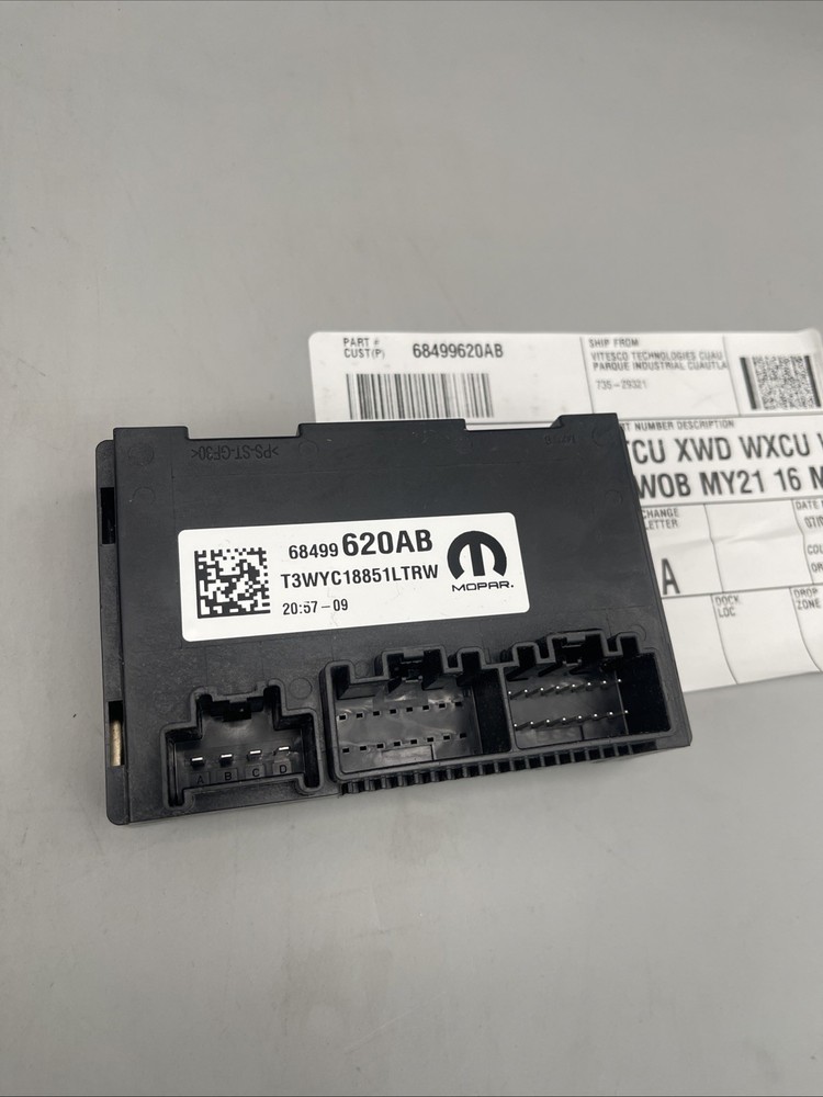 OEM MOPAR Jeep Grand Cherokee & DURANGO TRANSFER CASE CONTROL MODULE 68499620AB