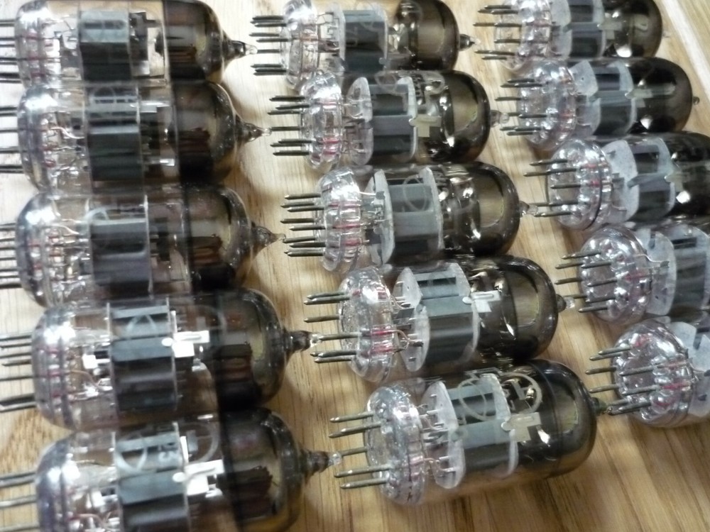 15pcs. 6N23P / 6Н23П = ECC88 Double triode mini NEW. OTK. MILITARY. SAME DATE