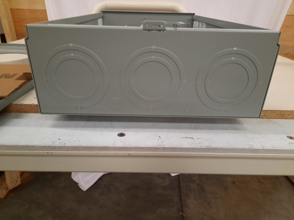 Eaton 1008435CH Meter Sockets