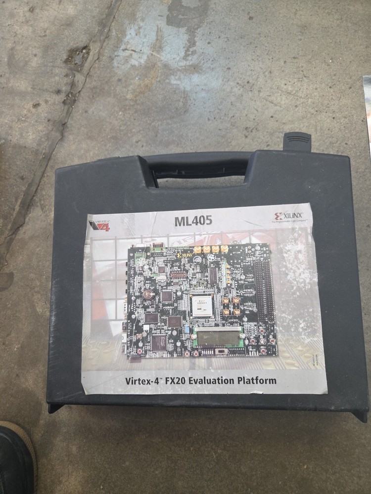 Xilinx Virtex-4 FX20 Evaluation Platform ML405