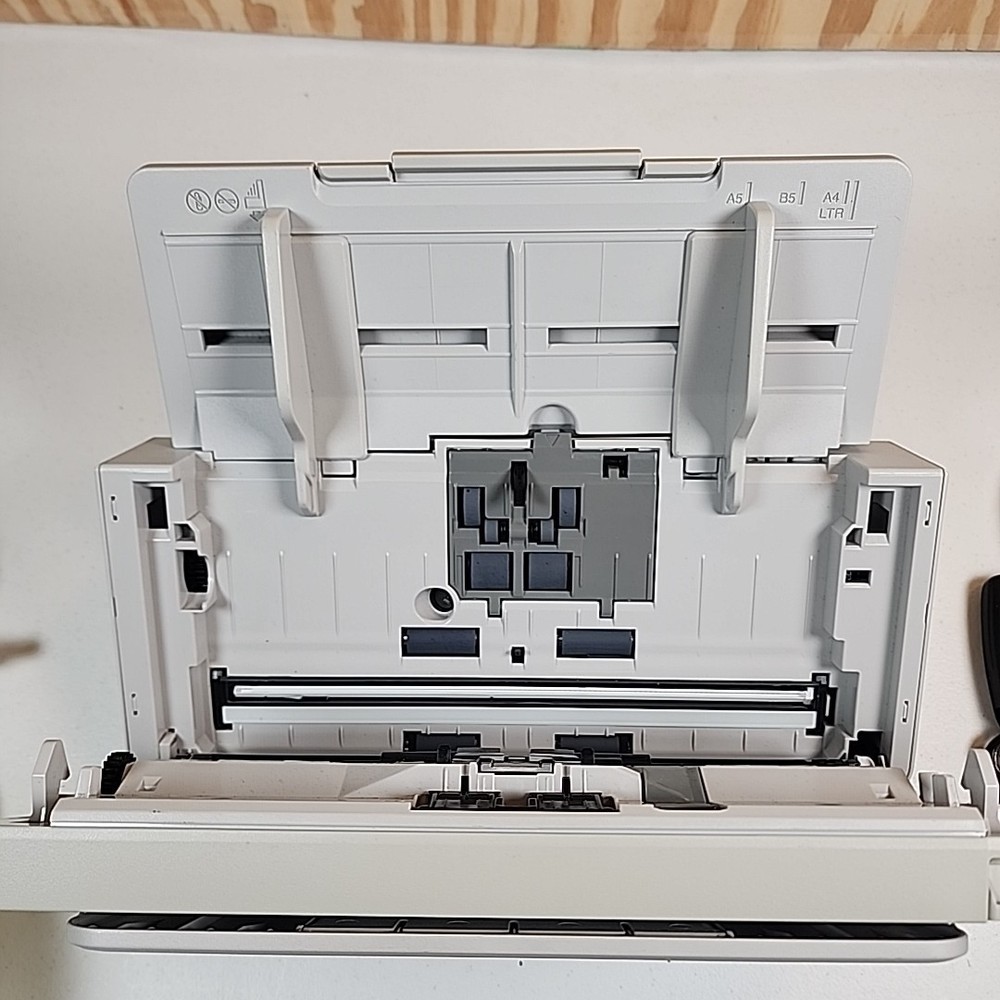 Tested 🔥 Fujitsu ScanZen Eko Desktop Image Scanner With Usb& Power Cable