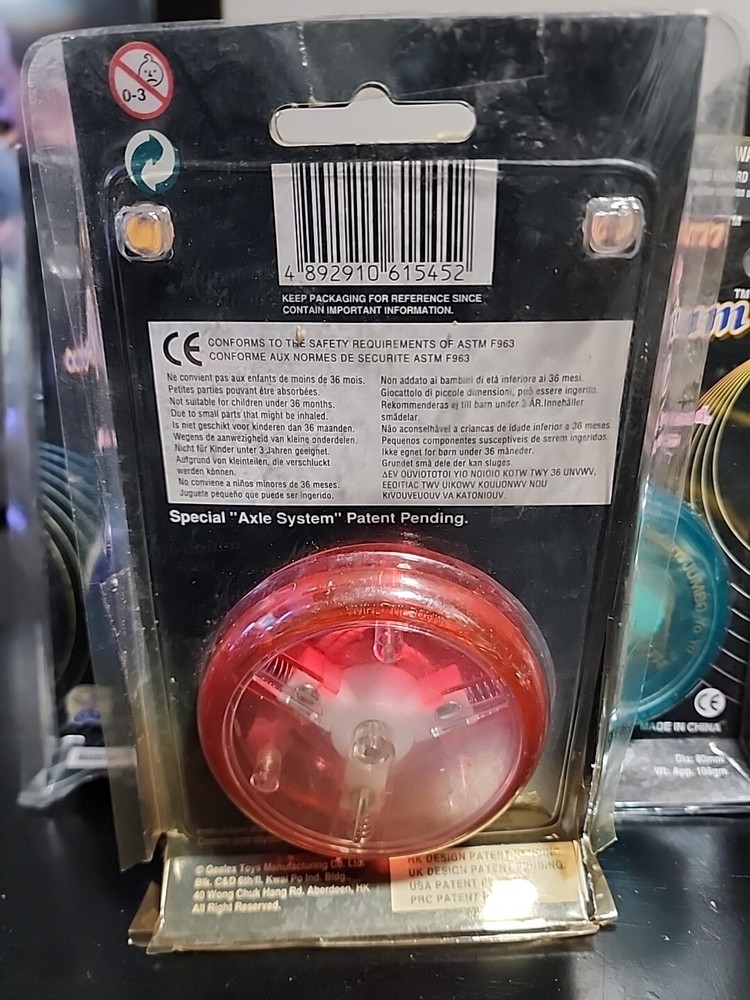 Magic Return Jumbo Yo-Yo Millennium 2000 Red - New (Damaged Box)