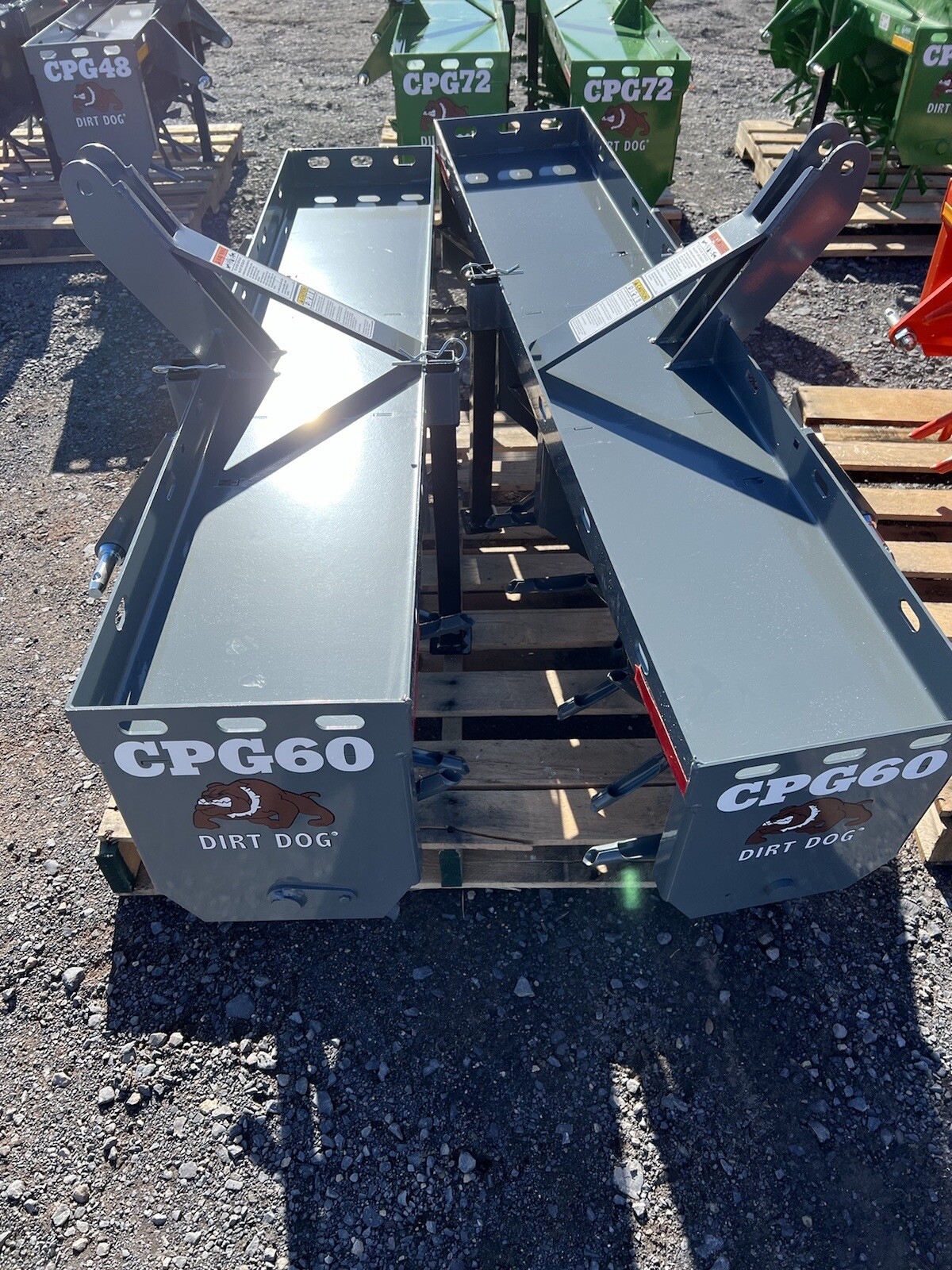 New Dirt Dog Plug Core Aerator 5' in Gray