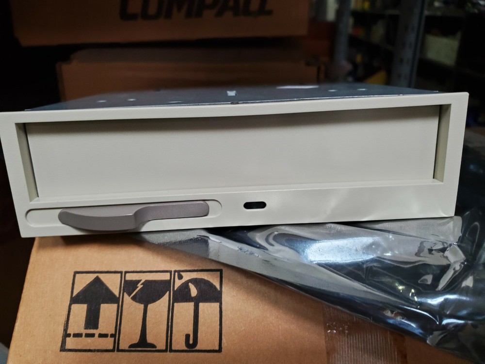 COMPAQ ARMADA 7000 HALF-HEIGHT MULTIBAY ADAPTER