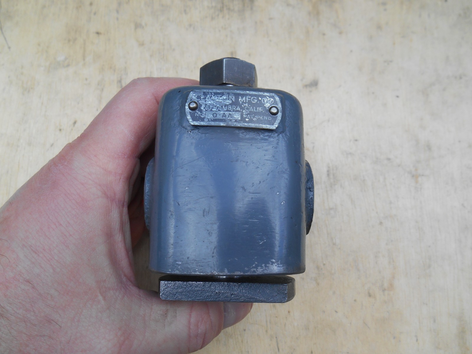 Clayton Mfg. model 0-AA lathe tool post holder, up to 3/4" bit