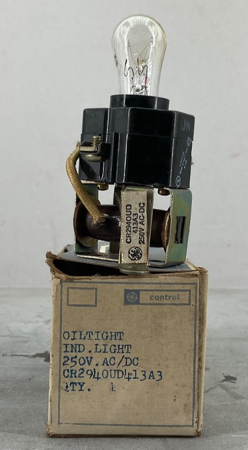 G.E. CR2940UD413A3 OILTIGHT INDICATOR LIGHT 250V AC/DC