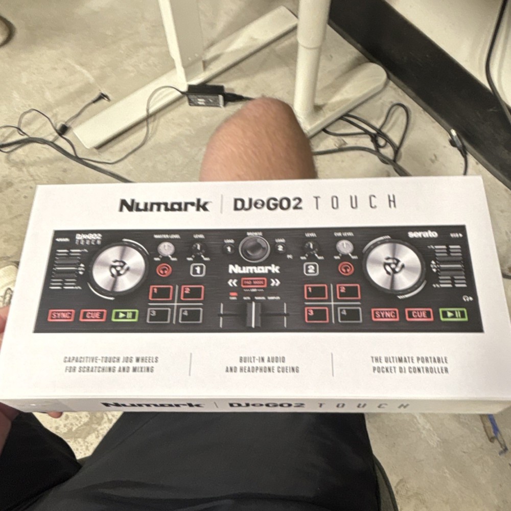 Numark DJ2GO2 Touch Portable Double Deck Controller Touch-Capacitive Jog Wheels