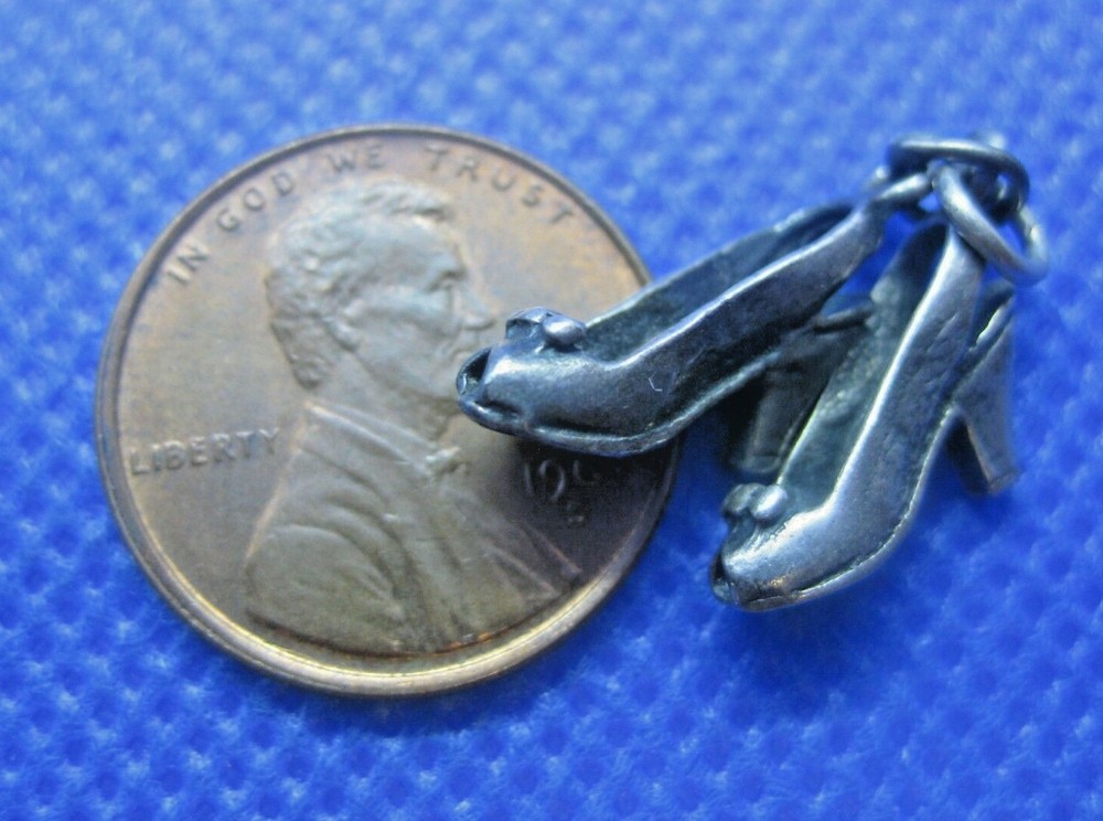 Sterling Silver Heals Charm