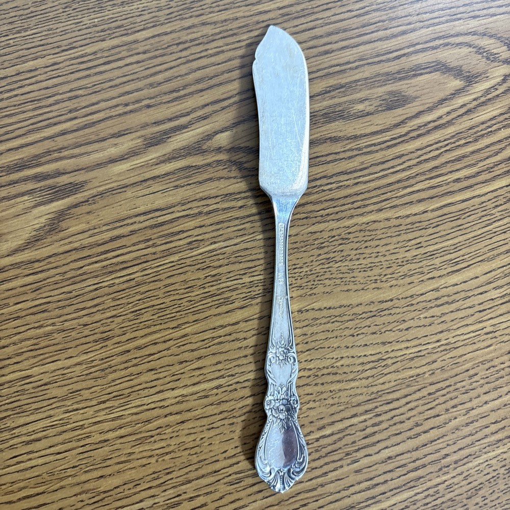 I.S. HERITAGE 1847 Roger Bros Pickle Fork - Master Butter Knife - Jelly Server