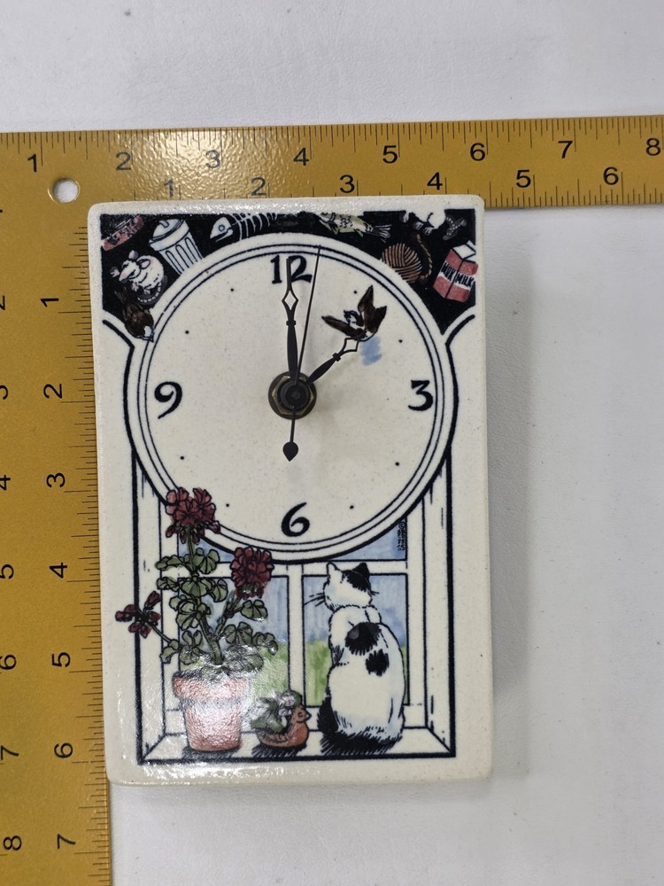 Vintage 1994 Santa Barbara Ceramic Design Cat Theme Clock Hinged Back Works