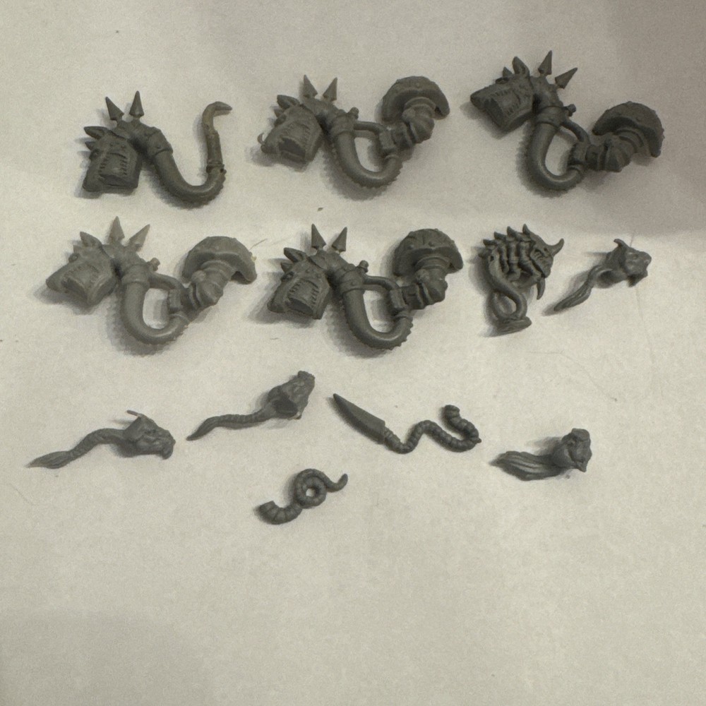 Warhammer Chaos - Mutations, Mutated Arms, Tentacles X 12 - Conversion Bits (13)