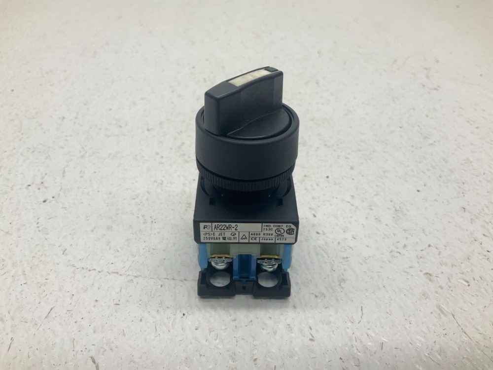 Fuji Electric AR22WR-2 2 Position Maintained Selector Switch AR22WR2 (TSC)