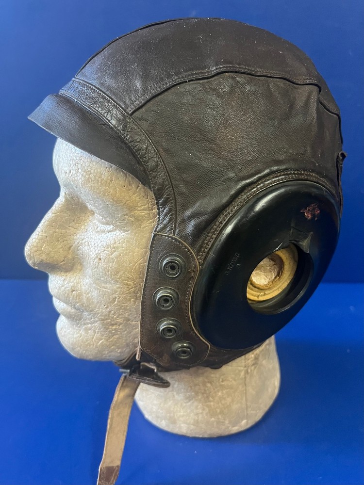 USAAF TYPE A-11 INTERMEDIATE LEATHER FLYING HELMET