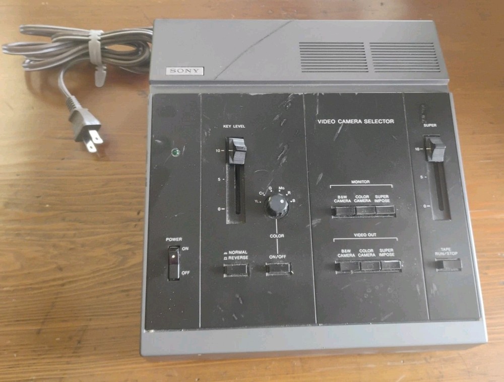 Sony Video Camera Selector -HVS-2000 Powers On Untested