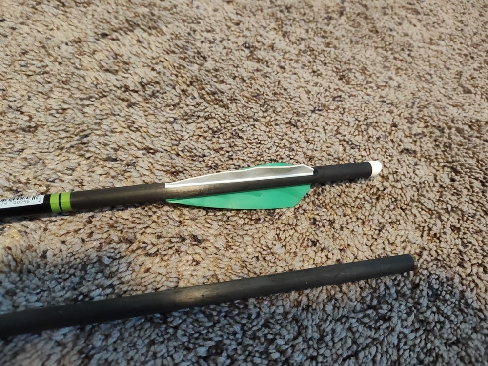 (3 pack) Bone Collector Crossbow Bolt 20"