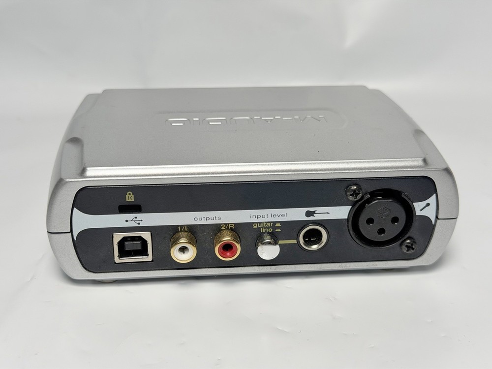M-Audio Fast Track Guitar Instruments Mic Recording USB Digital Interface