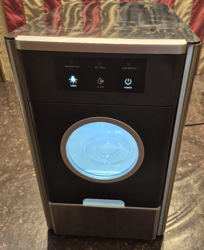 Big Ice Cube Maker Foxko CIC88703