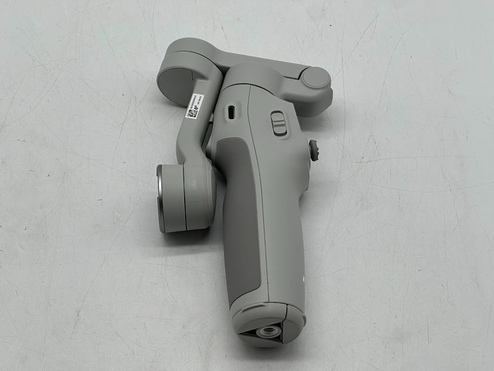 DJI Osmo Mobile 7 Gimbal Stabilizer