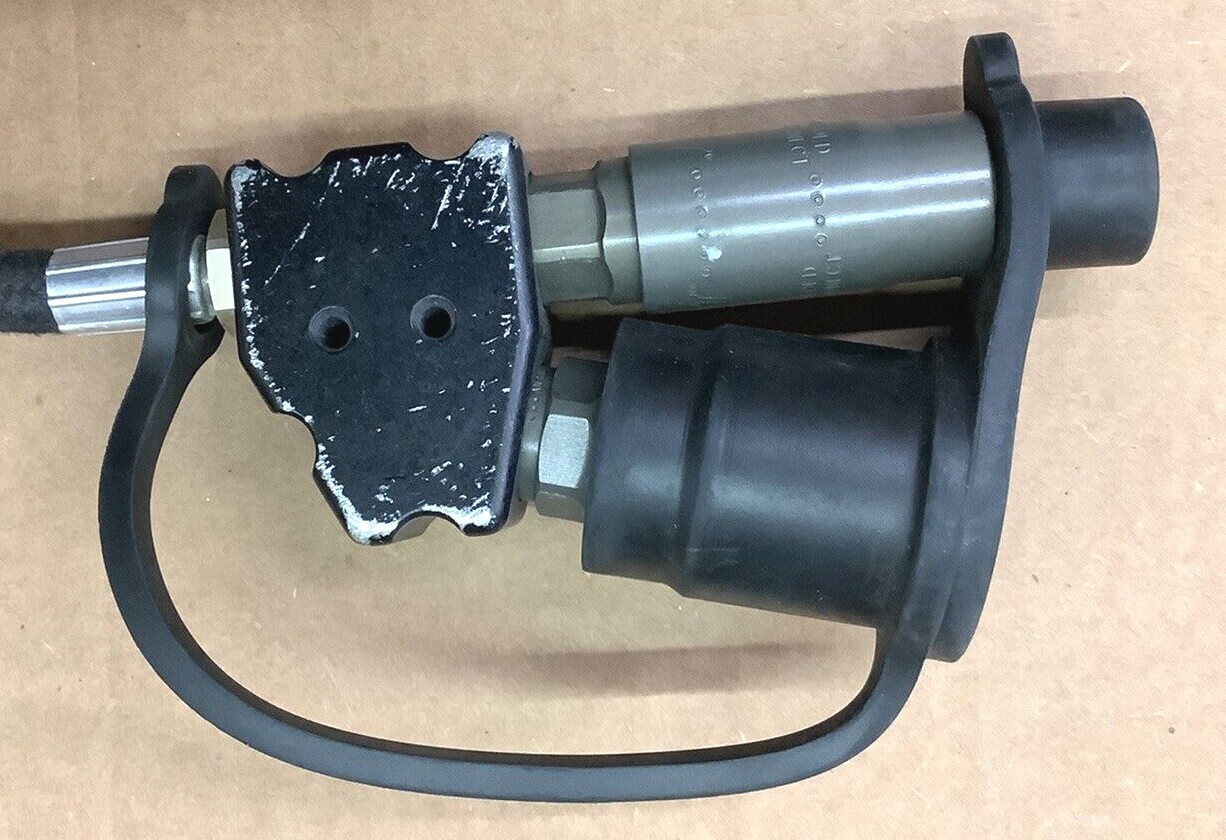 Scott 4.5 SCBA Harness w/AirPak Plus & EZ Flo Regulator & Air Supply Firefighter