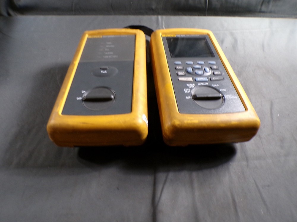 FLUKE DSP-4000 CABLE ANALYZER, DSP-4000SR SMART REMOTE KIT **UNTESTED