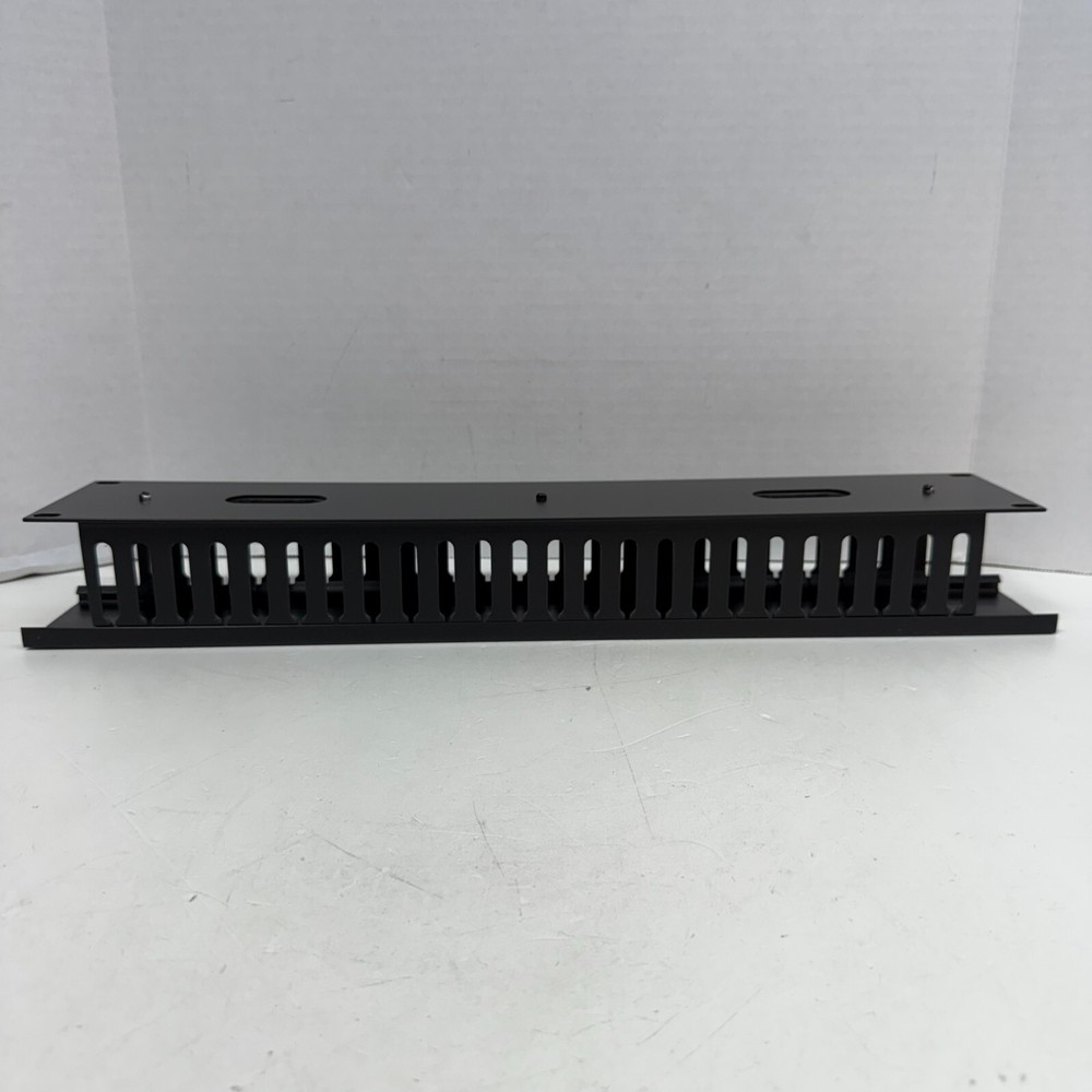 CablesToGo 03746 2U Horizontal Cable Management Panel – NEW