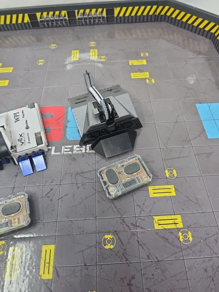 Hexbug Battlebots Arena | Bite Force and Blacksmith
