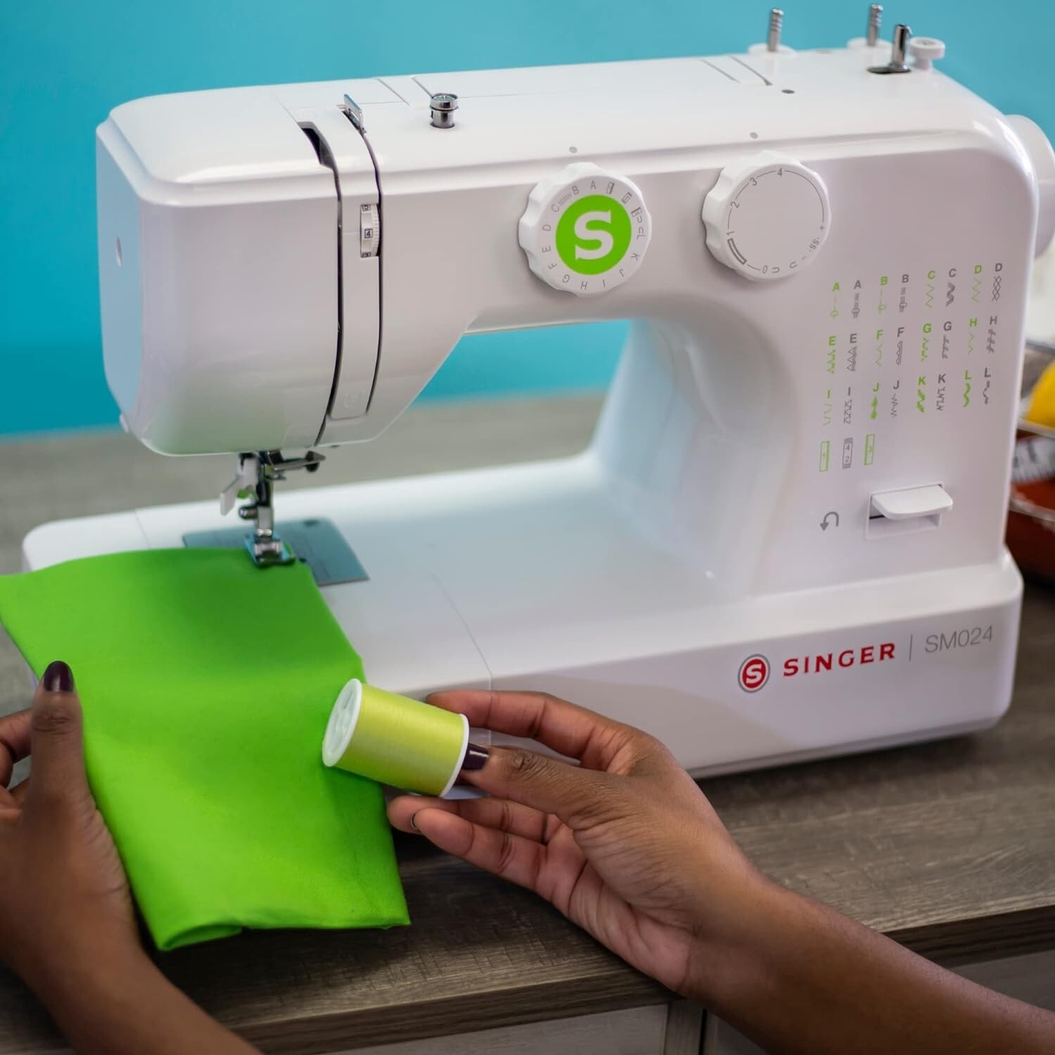 Singer SM024 Sewing Machine Green - Certified Refurbished