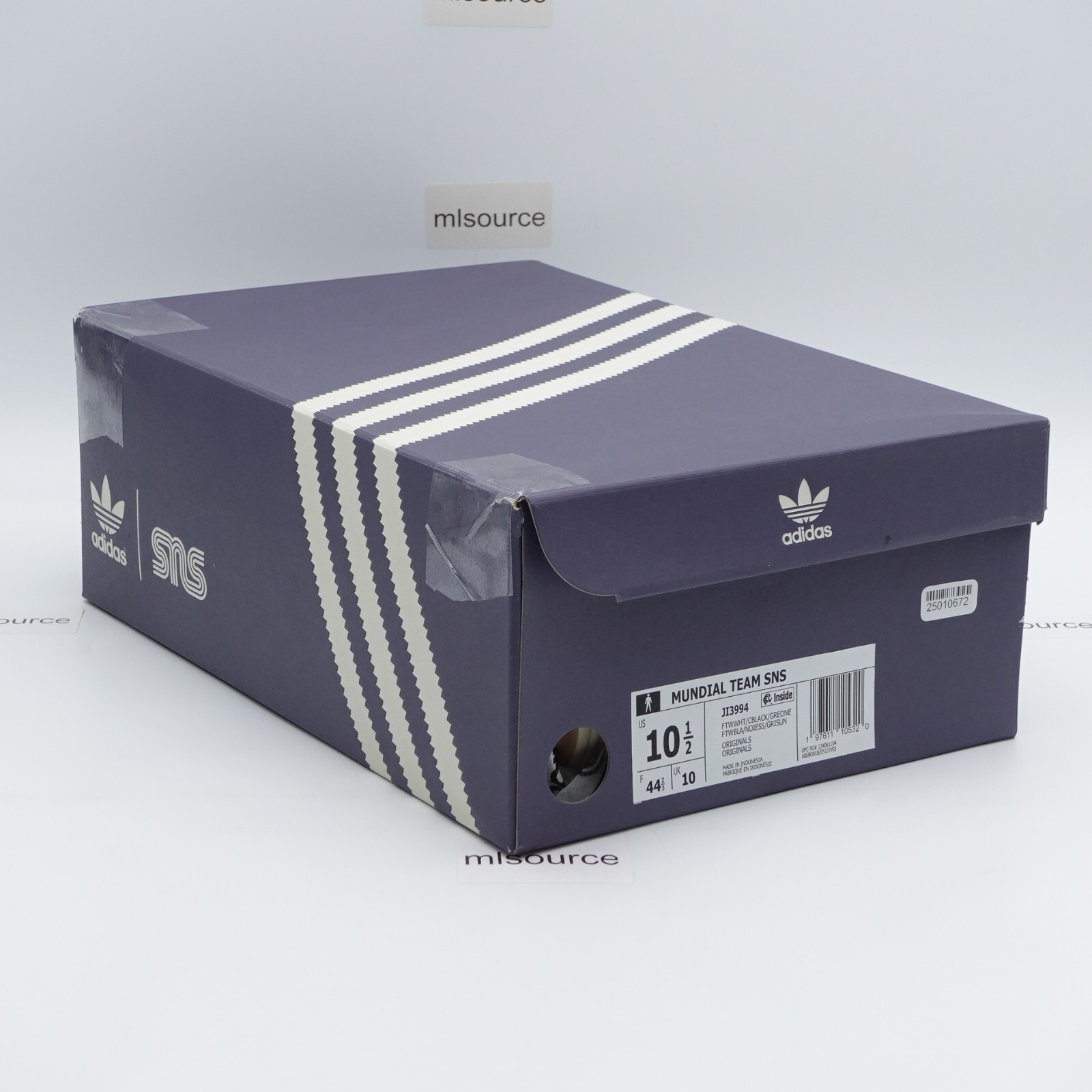 Size 10.5 Men's adidas Mundial Team Leather Soccer Turf Shoes JI3994 White/Black