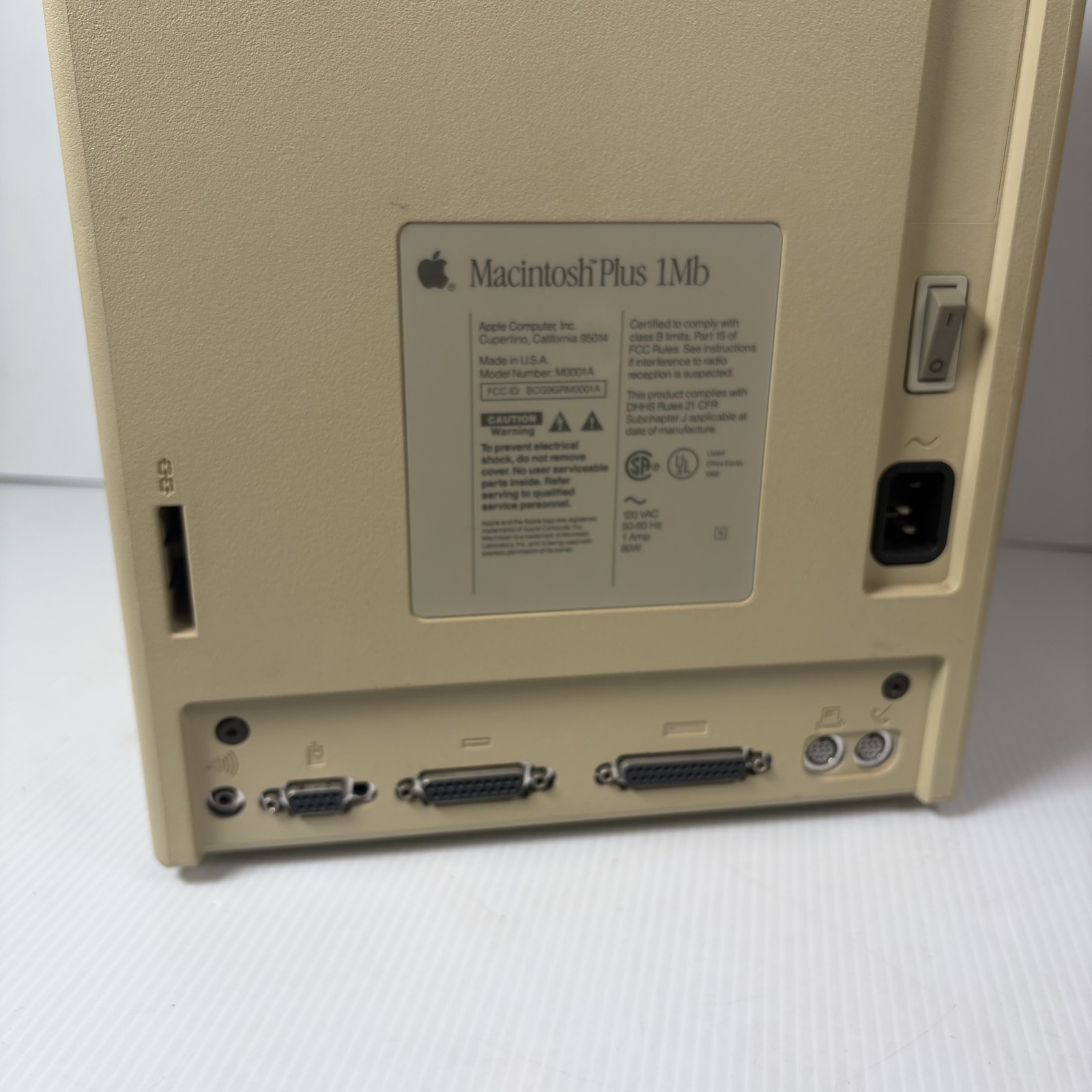 Vintage Apple Macintosh Plus 1MB M0001A Computer System 3.0 Working Beige