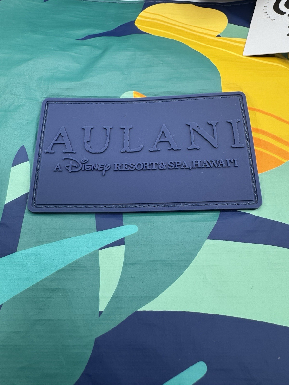 *New Disney Aulani Aloha Collection X Splash Proof Zipper Tote Mickey Bag