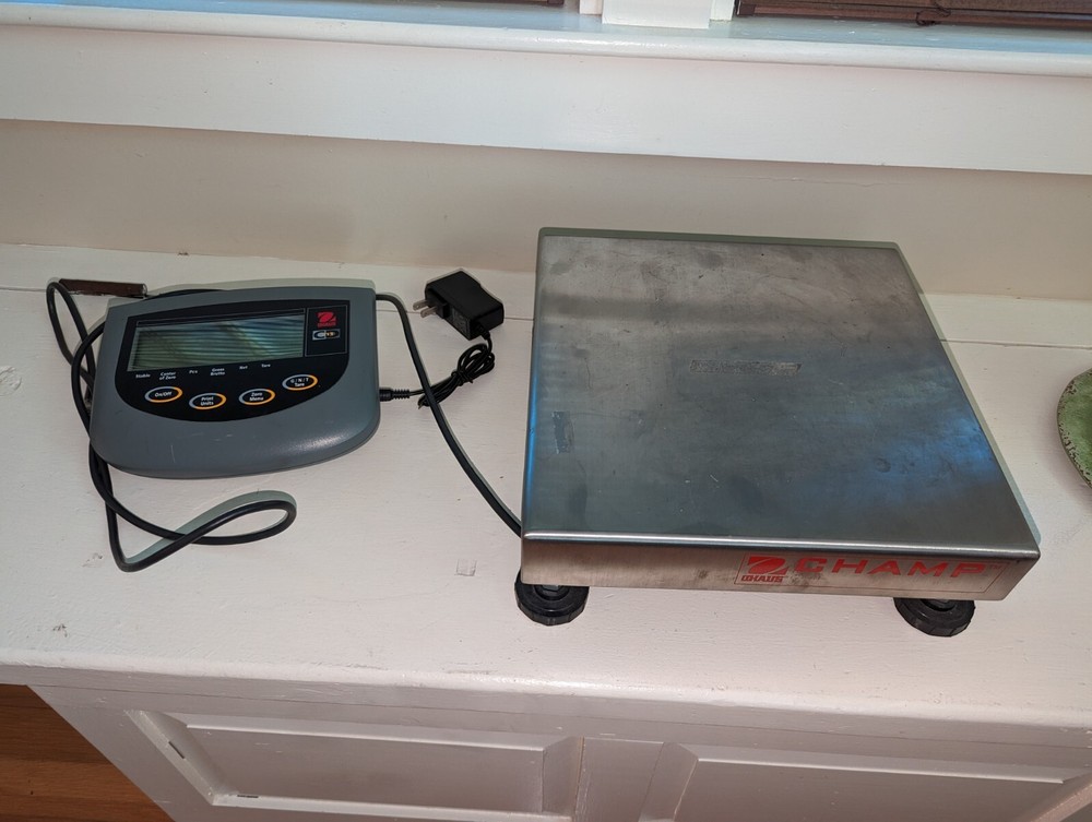 OHAUS CQ10R Scale Champ Square with CD-11 Indicator