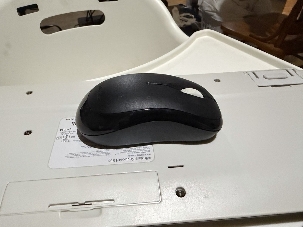 Microsoft Wireless Desktop Keyboard and Mouse Set